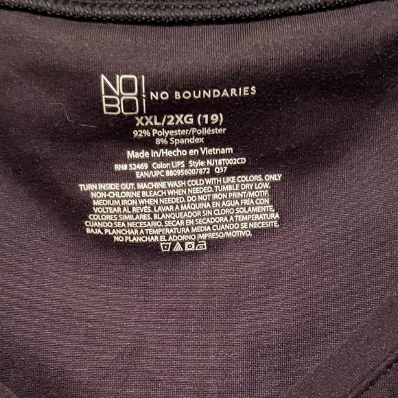 NO BOUNDARIES Women’s Short Sleeve Kiss Lips Top. Sz XXL (19) - Picture 3 of 3